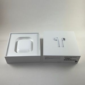 AirPods